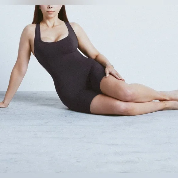 SKIMS OUTDOOR BASICS MID THIGH BODYSUIT NWT 3X